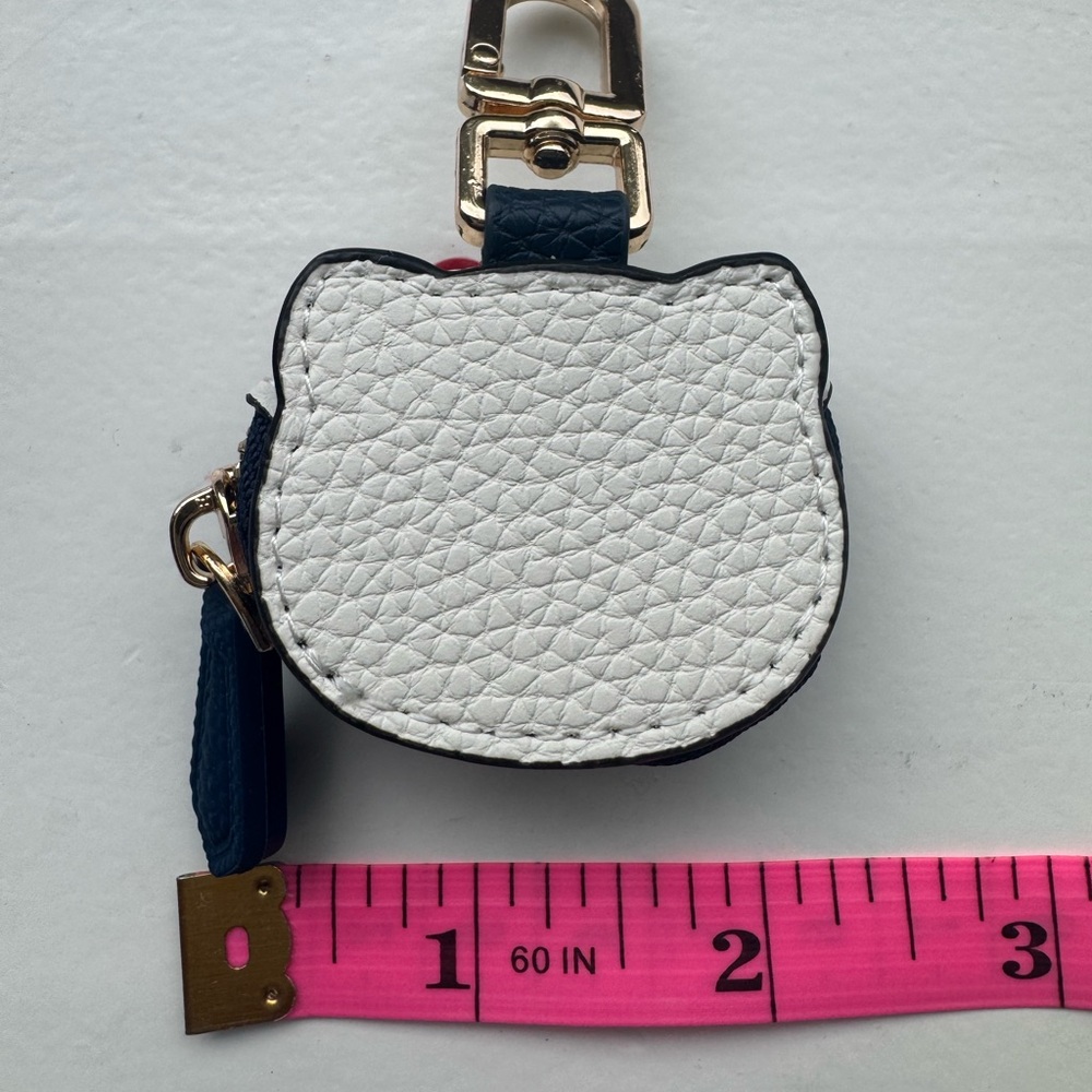 Hello Kitty Bag Charm - Picture 3 of 4